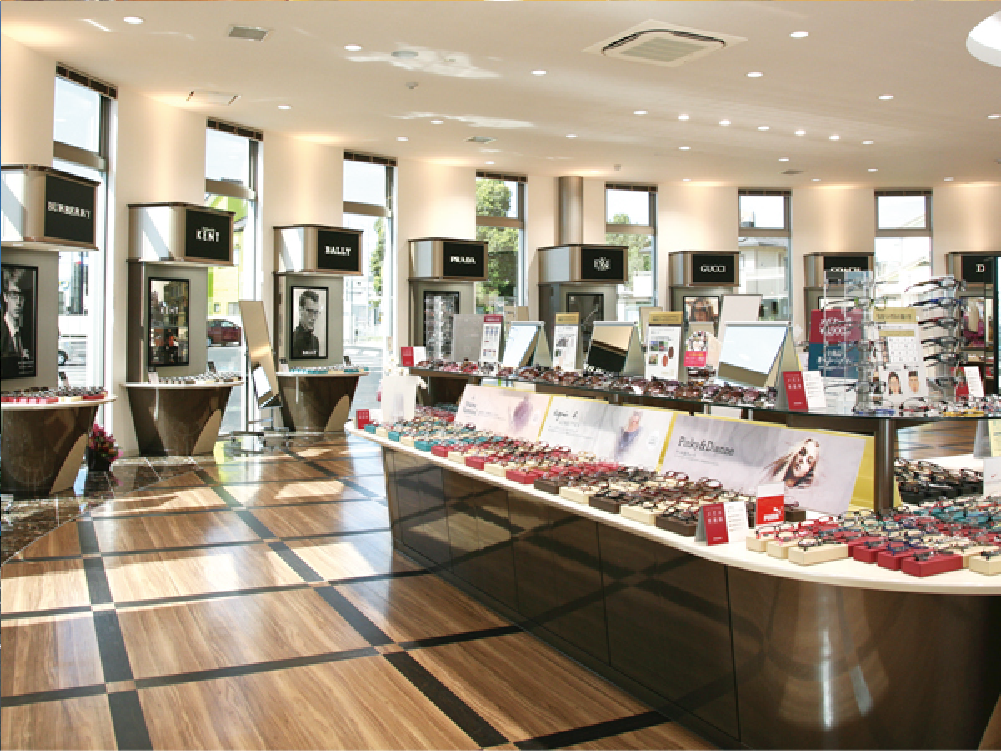 メガワールド蒲郡本館内観