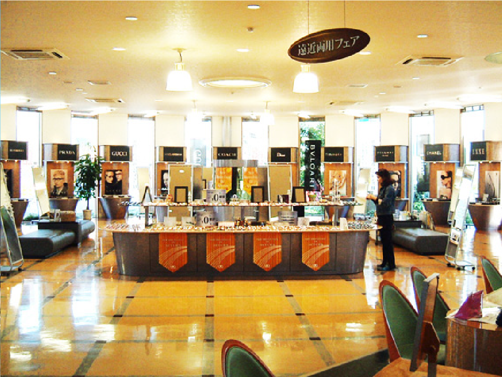 メガワールド浜松本館内観