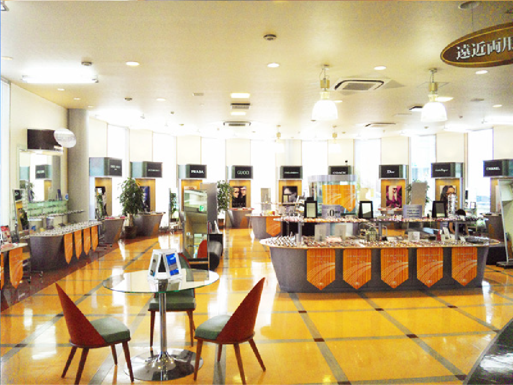 メガワールド豊川本館内観